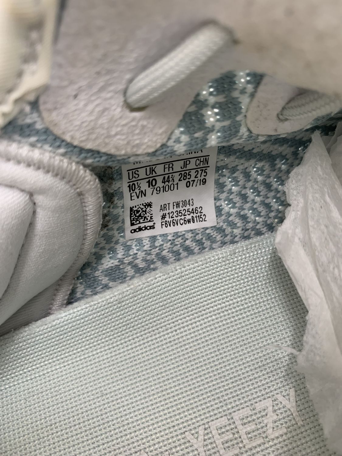Adidas yeezy 44 19 hotsell