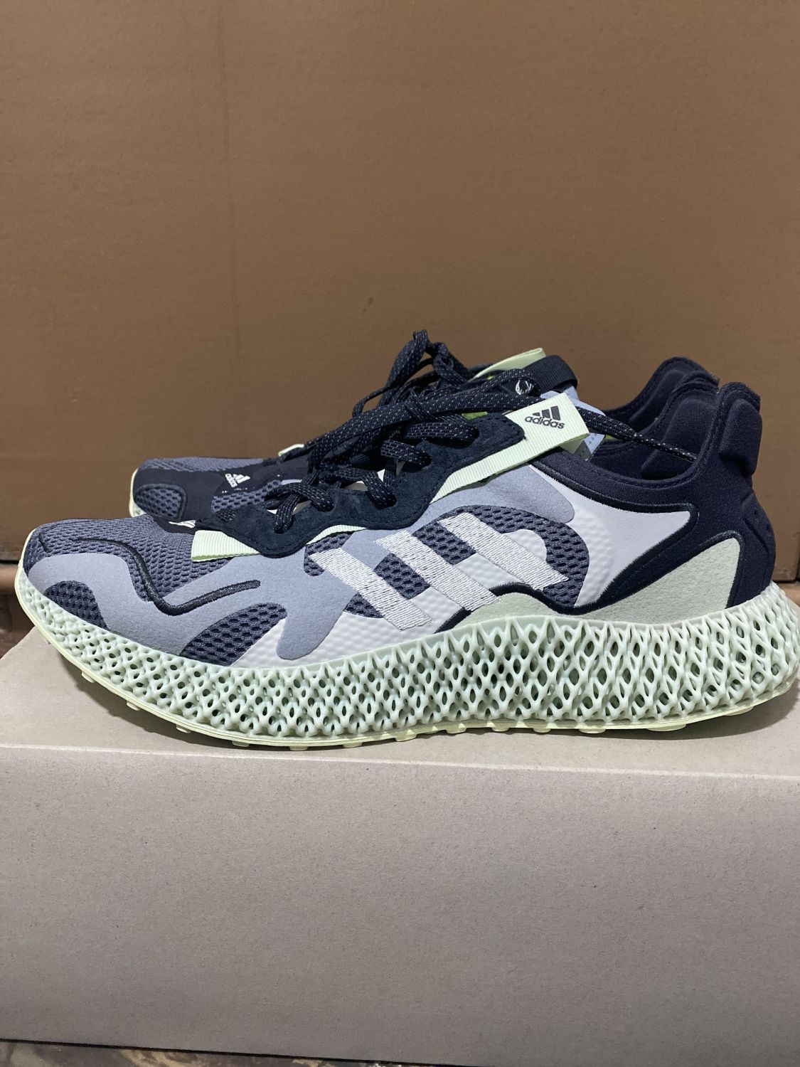 Adidas consortium runner v2 4d hot sale