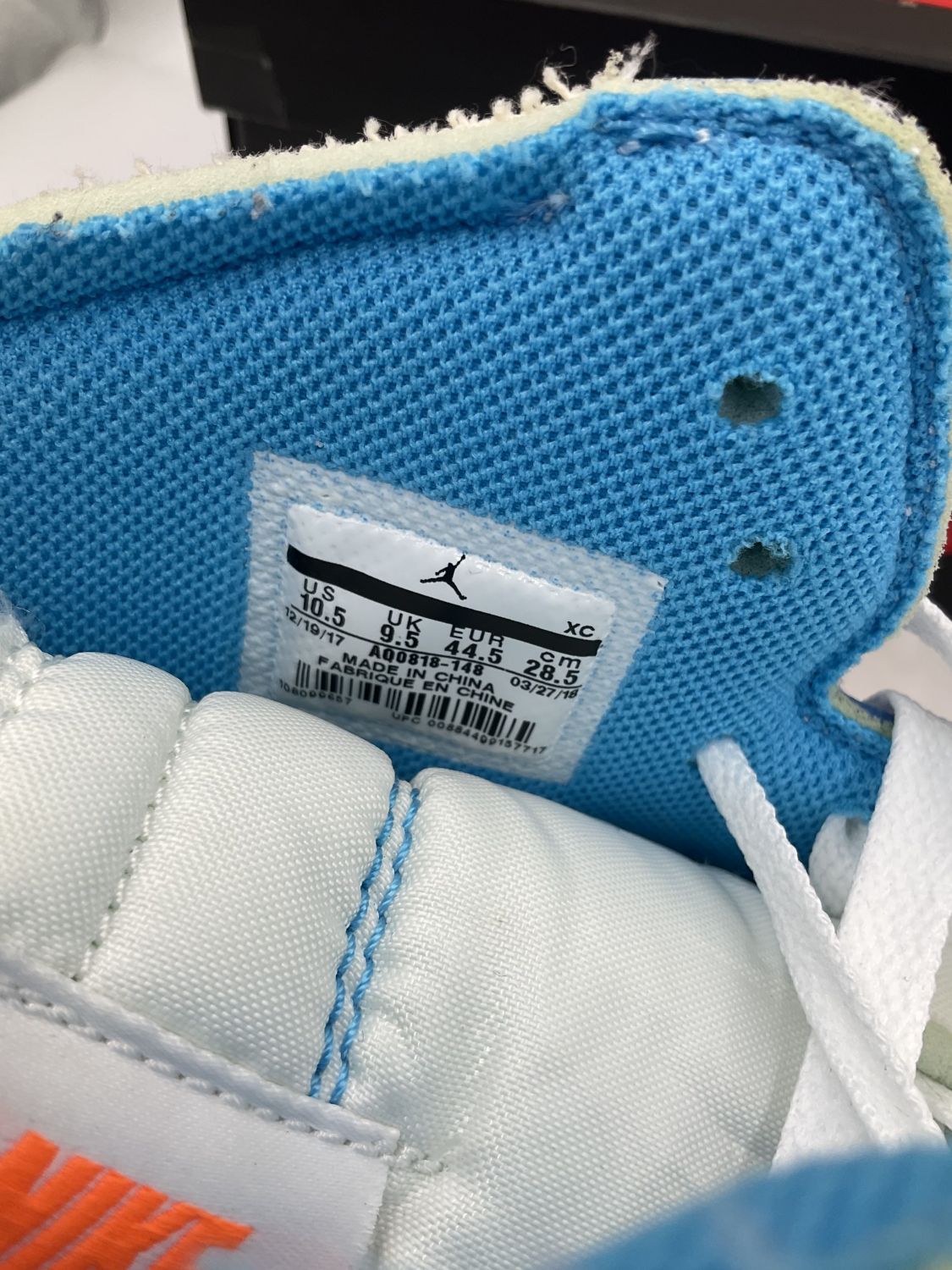 Off white jordan top 1 size tag