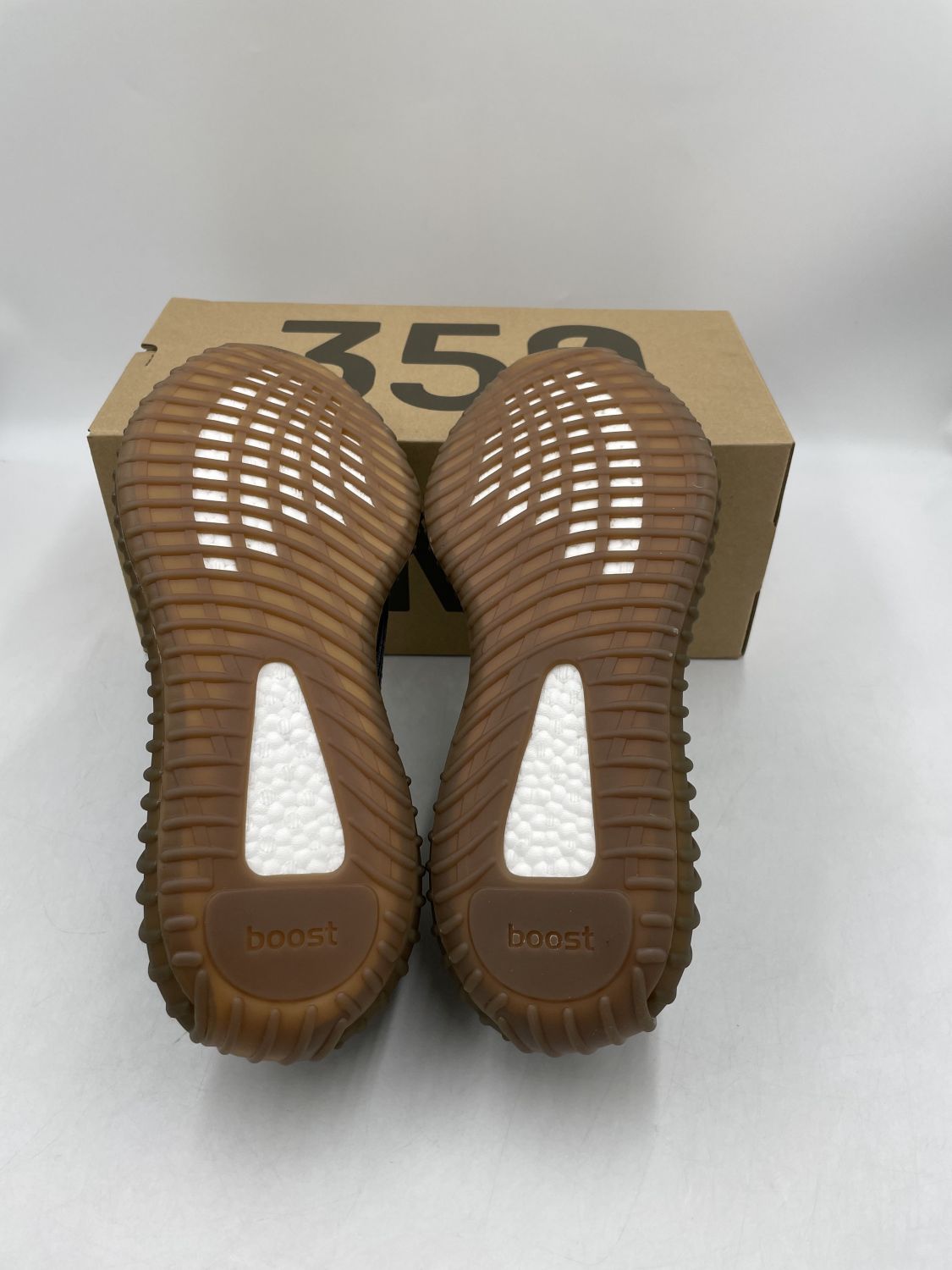 Tan yeezys clearance 35