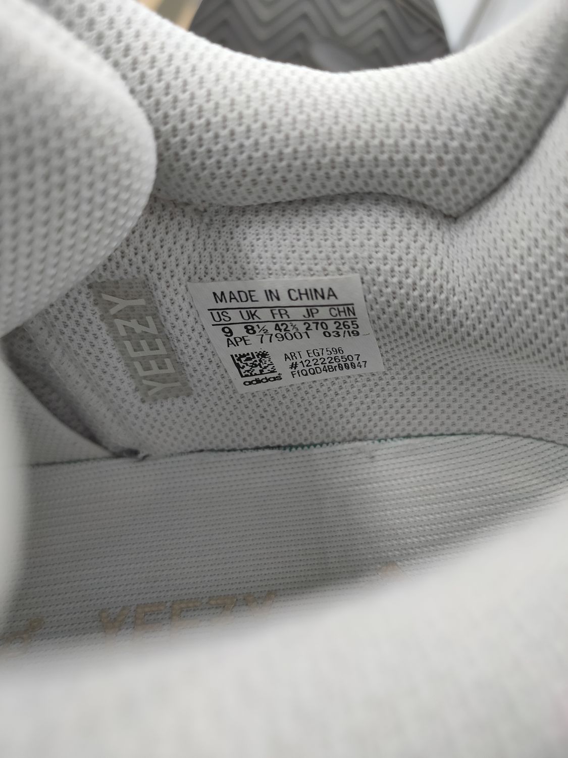 Yeezy boost 759 2025