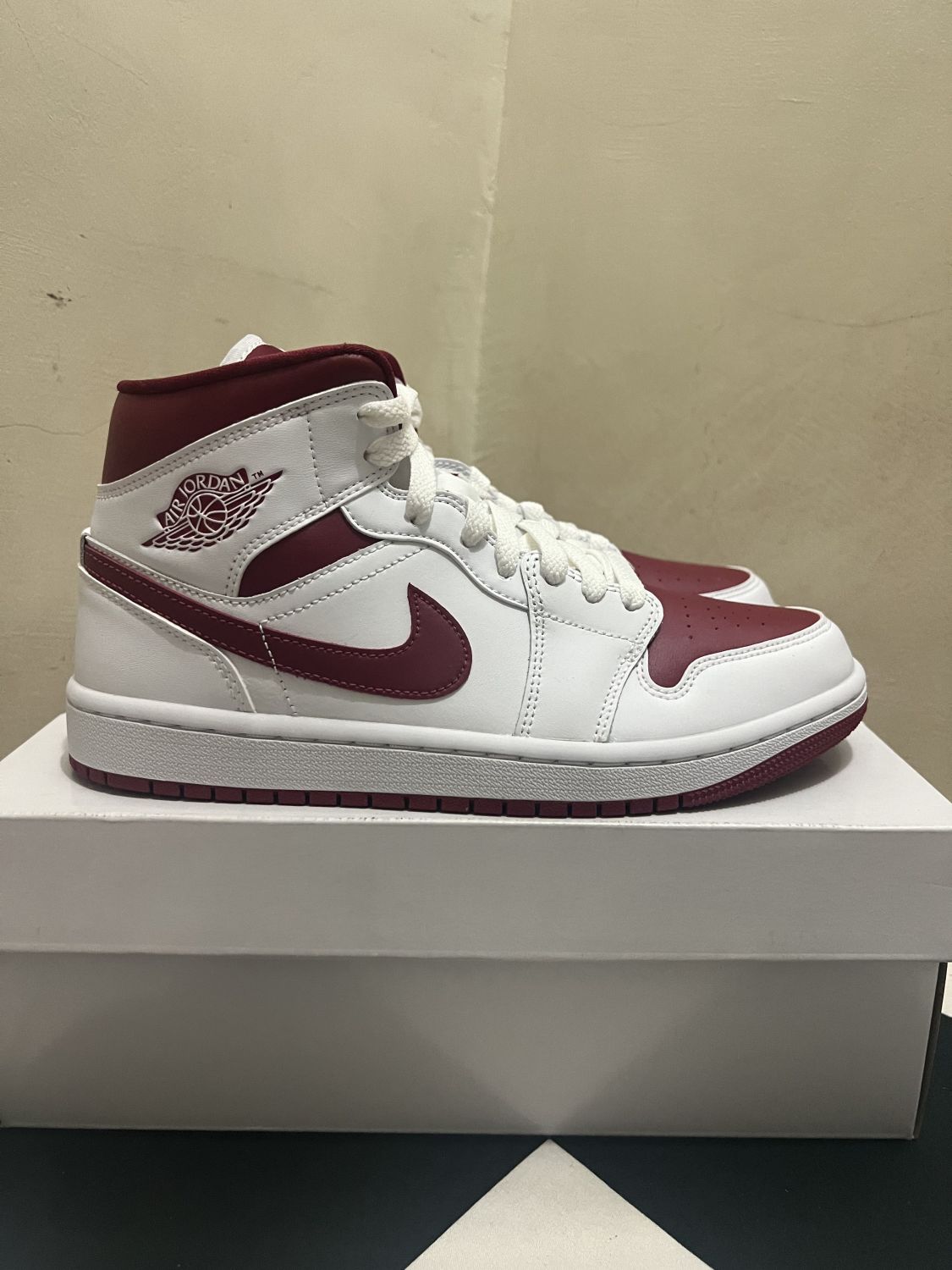 Jordan 1 Mid Reverse Chicago (Womens) AfterMarket