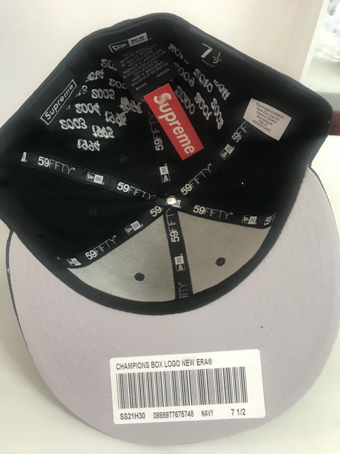 セール商品セール商品Supreme National Champions Newera キャップ