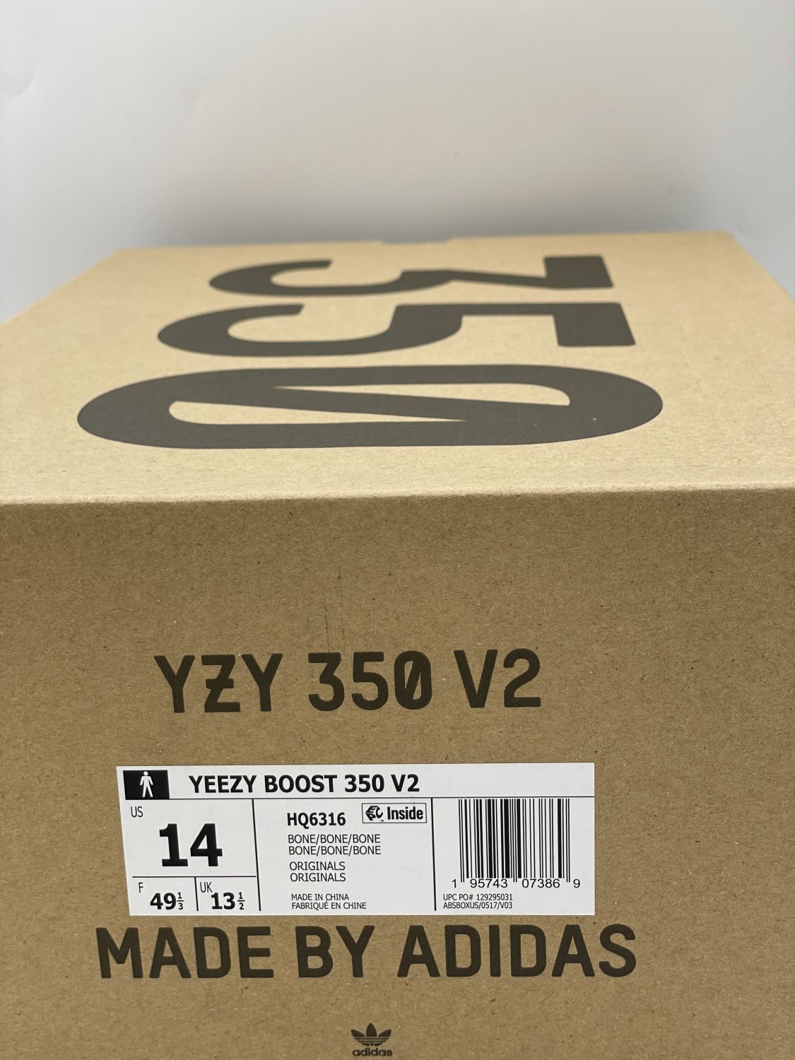 Yeezy boost clearance v2 box